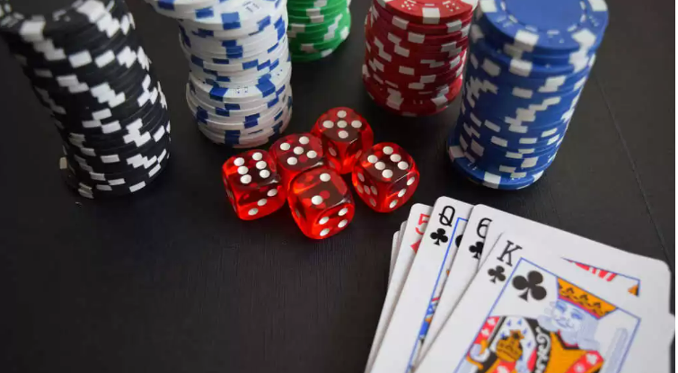 Onderzoek hoe online casino’s zich registreren en welke rol overheidslicenties spelen in de sector