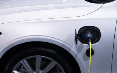Toekomst van elektrische voertuigen met innovaties en uitdagingen